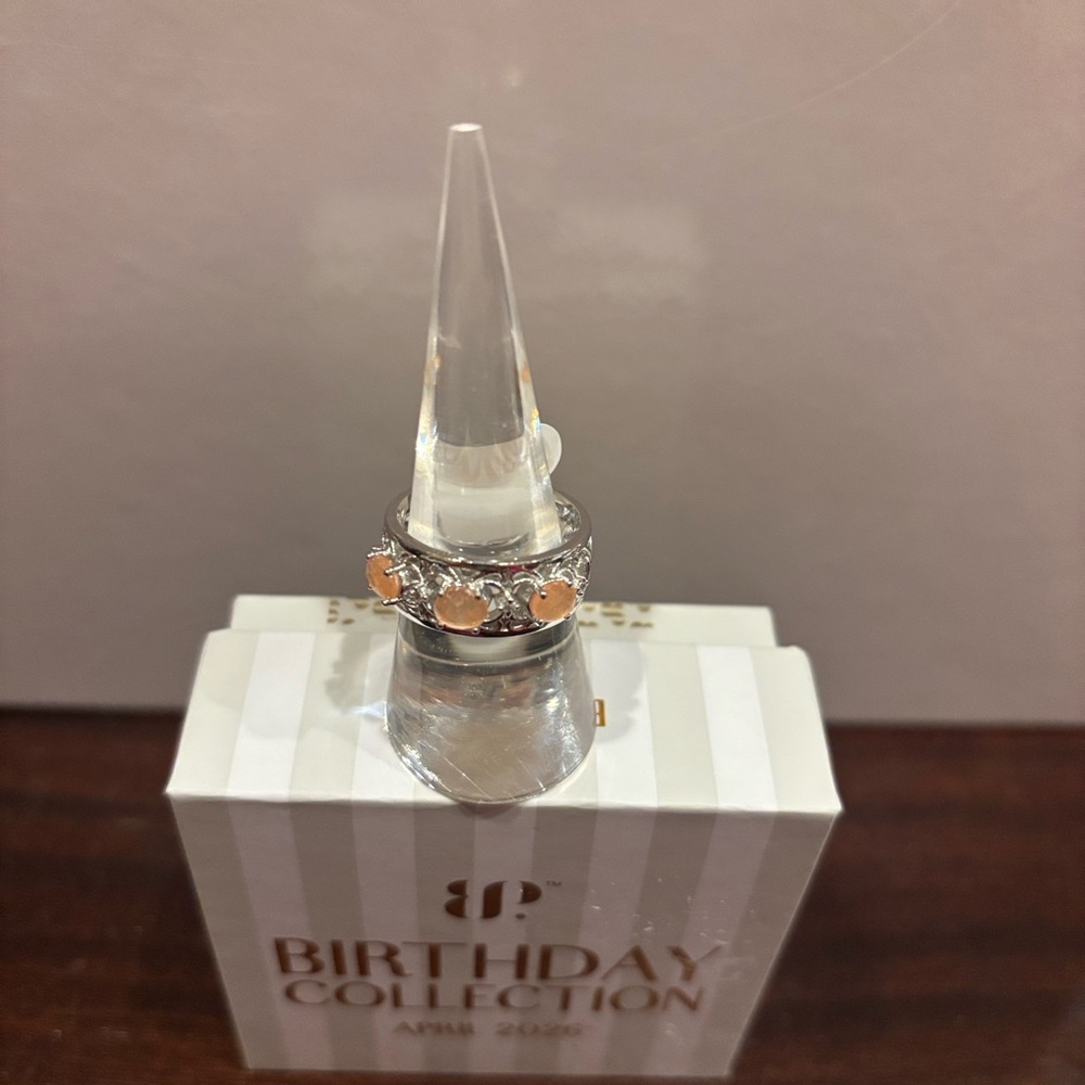 Zen Gems Journey of Wonders: carnelian quartz on rhodium Ring